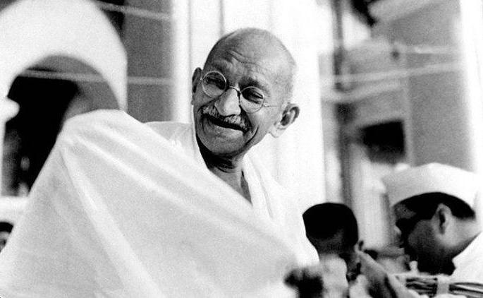 Magic of Gandhi's, cheers to Lokmanya Tilak ! | गारूड गांधींचे, जयजयकार टिळक महाराजांचा ! Magic of Gandhi's, cheers to Lokmanya Tilak ! | गारूड गांधींचे, जयजयकार टिळक महाराजांचा !