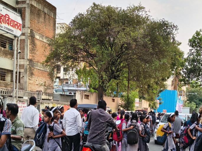 pune news when will the 'school of hardship' end? When will the misery of life end? | 'कोंडीची शाळा' सुटणार कधी ? जीवाचा घोर संपणार कधी ? pune news when will the 'school of hardship' end? When will the misery of life end? | 'कोंडीची शाळा' सुटणार कधी ? जीवाचा घोर संपणार कधी ?