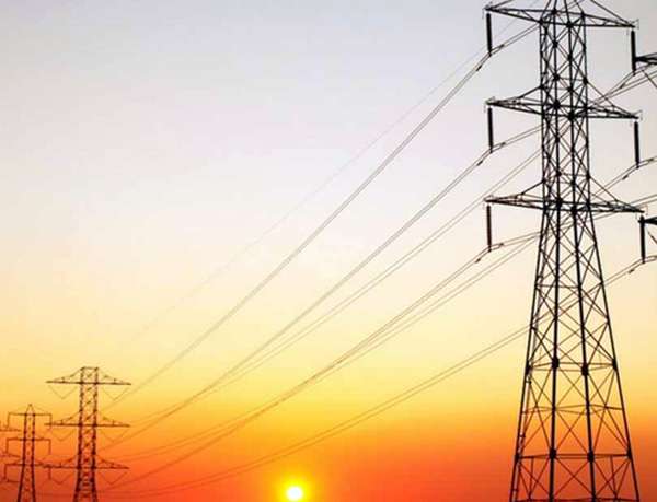 The recession reduced the electricity consumption of industries; 20% loss hit to MSEDCL | मंदीमुळे उद्योगांचा वीजवापर घटला; महावितरणला २० टक्के फटका The recession reduced the electricity consumption of industries; 20% loss hit to MSEDCL | मंदीमुळे उद्योगांचा वीजवापर घटला; महावितरणला २० टक्के फटका