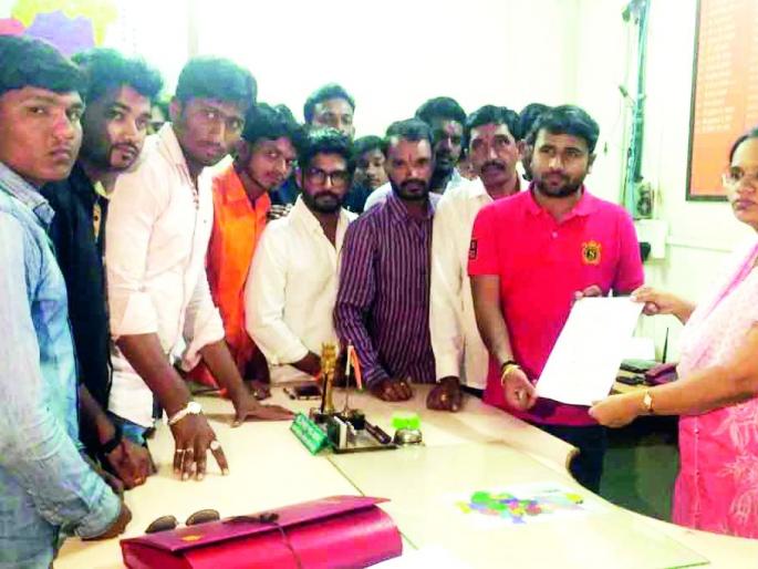 The electricity connection breaks! | वीज जोडणी तोडल्यास आंदोलन! The electricity connection breaks! | वीज जोडणी तोडल्यास आंदोलन!