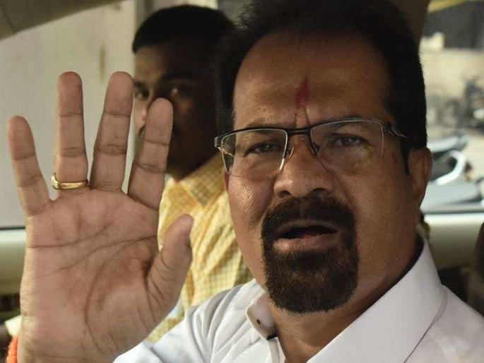 Chief Minister does not have the time for the Mayor's problems: Vishwanath Mahadeeshwar | महापौरांच्या समस्यांसाठी मुख्यमंत्र्यांना वेळ नाही : विश्वनाथ महाडेश्वर Chief Minister does not have the time for the Mayor's problems: Vishwanath Mahadeeshwar | महापौरांच्या समस्यांसाठी मुख्यमंत्र्यांना वेळ नाही : विश्वनाथ महाडेश्वर