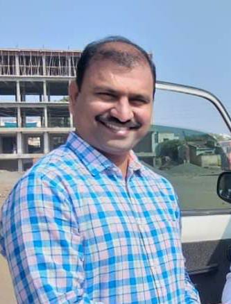 Shri Gondi tehsildar raised grain and groceries back | श्रीगोंदा तहसीलदारांनी उभारली धान्य व किराणाची बॅक 
