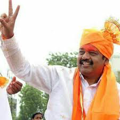 Thackeray has given word, I will fight from the middle 'where: Mahesh | उध्दव ठाकरेंनी मला शब्द दिलाय, मी ‘शहर मध्य’ मधूनच लढणार : महेश कोठे Thackeray has given word, I will fight from the middle 'where: Mahesh | उध्दव ठाकरेंनी मला शब्द दिलाय, मी ‘शहर मध्य’ मधूनच लढणार : महेश कोठे