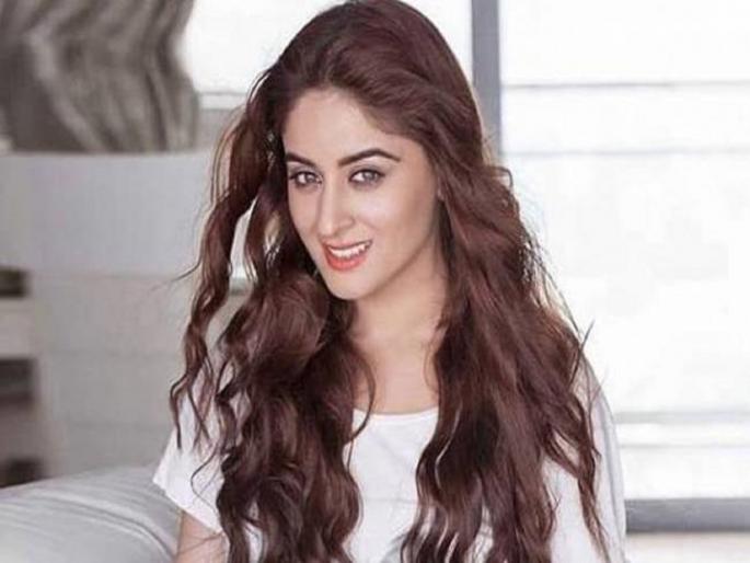 "If you have the guts, come face to face, otherwise stop barking", Mahhi Vij Slams A Trollers | "तुमच्यात हिंमत असेल तर समोरासमोर या,अन्यथा भुंकणे थांबवा", माही विज ट्रोलर्सवर भडकली "If you have the guts, come face to face, otherwise stop barking", Mahhi Vij Slams A Trollers | "तुमच्यात हिंमत असेल तर समोरासमोर या,अन्यथा भुंकणे थांबवा", माही विज ट्रोलर्सवर भडकली