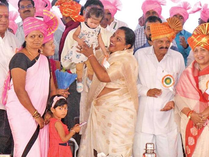 If the reservation is not consolidated then give the honor - Yashmoti Thakur | आरक्षण जमत नसेल तर मानसन्मान तरी द्या - यशोमती ठाकूर If the reservation is not consolidated then give the honor - Yashmoti Thakur | आरक्षण जमत नसेल तर मानसन्मान तरी द्या - यशोमती ठाकूर