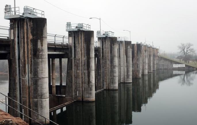 The question of maintenance and repair of dams is on the table! | धरणांच्या देखभाल, दुरूस्तीचा प्रश्न ऐरणीवर! The question of maintenance and repair of dams is on the table! | धरणांच्या देखभाल, दुरूस्तीचा प्रश्न ऐरणीवर!