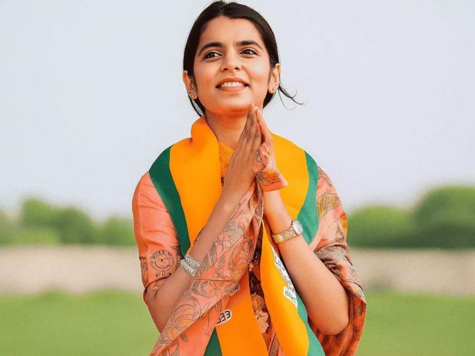 Bihar Assembly Election 2025: Maithili Thakur: Madhubani singer in the assembly! | मैथिली ठाकूर : मधुबनीची गायिका विधानसभेत! Bihar Assembly Election 2025: Maithili Thakur: Madhubani singer in the assembly! | मैथिली ठाकूर : मधुबनीची गायिका विधानसभेत!