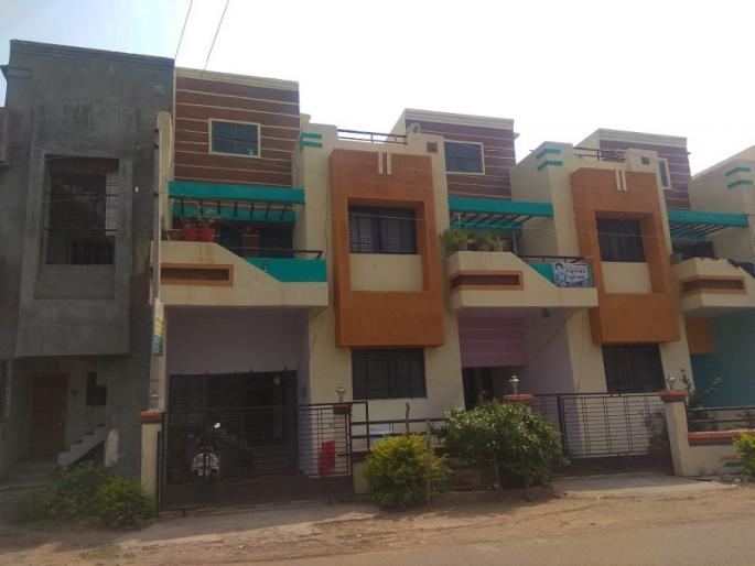 Order to demolish the illegal construction of the Zilla Parishad | जिल्हा परिषदेच्या जागेतील अवैध बांधकाम पाडण्याचे आदेश Order to demolish the illegal construction of the Zilla Parishad | जिल्हा परिषदेच्या जागेतील अवैध बांधकाम पाडण्याचे आदेश