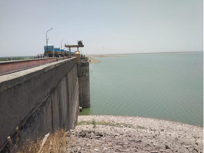 Majalgaon Dam is still half empty; Inflows slowed due to low rainfall | माजलगाव धरण अदयापही निम्मे रिकामेच; कमी पावसाने आवक मंदावली Majalgaon Dam is still half empty; Inflows slowed due to low rainfall | माजलगाव धरण अदयापही निम्मे रिकामेच; कमी पावसाने आवक मंदावली