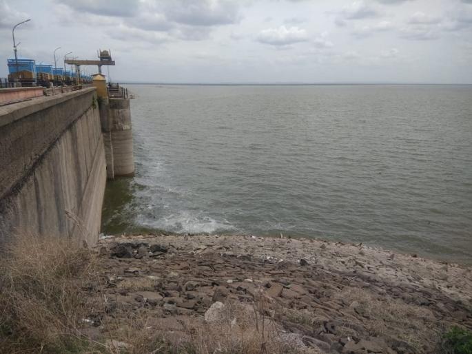 Worried! Only 2% suitable water storage in Majalgaon dam | चिंताजनक ! माजलगाव धरणात राहिला केवळ २ % उपयुक्त जलसाठा Worried! Only 2% suitable water storage in Majalgaon dam | चिंताजनक ! माजलगाव धरणात राहिला केवळ २ % उपयुक्त जलसाठा