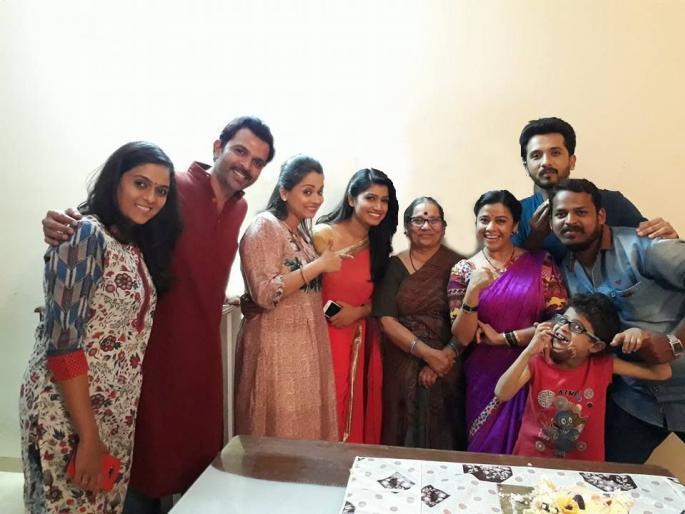 Zee marathi Utsav natyancha 2018 got good response from audience | माझ्या नवऱ्याची बायको या कार्यक्रमाची जागा घेतली या कार्यक्रमाने, ठरली टीआरपीत अव्वल Zee marathi Utsav natyancha 2018 got good response from audience | माझ्या नवऱ्याची बायको या कार्यक्रमाची जागा घेतली या कार्यक्रमाने, ठरली टीआरपीत अव्वल