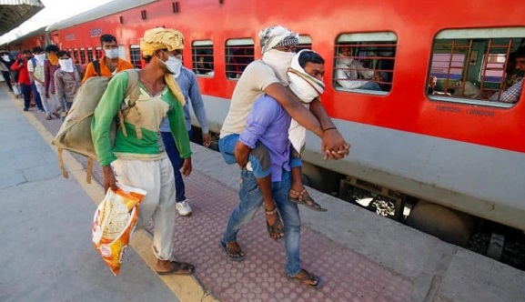 Employing Maharashtra! | रोजगार देणारा महाराष्ट्र! Employing Maharashtra! | रोजगार देणारा महाराष्ट्र!
