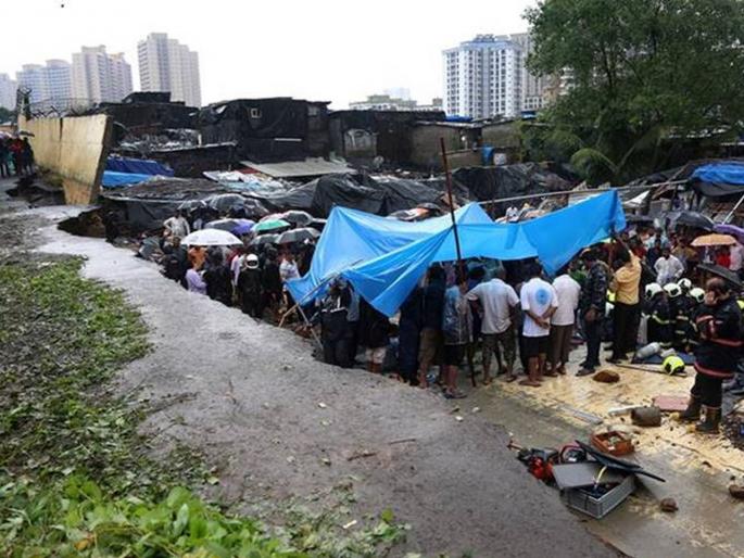 malad wall collapse youth who came from bangalore for vacation lost his house | Malad Wall Collapse: 'सुट्टीसाठी आलो अन् घरच वाहून गेलं' malad wall collapse youth who came from bangalore for vacation lost his house | Malad Wall Collapse: 'सुट्टीसाठी आलो अन् घरच वाहून गेलं'