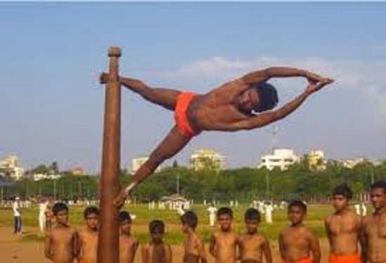 Spend 4 years for promotion of Mallakhamba | मल्लखांबाच्या प्रचारासाठी ५५ वर्षे खर्ची ; सुभाष यादव यांनी घडविले शेकडो खेळाडू  Spend 4 years for promotion of Mallakhamba | मल्लखांबाच्या प्रचारासाठी ५५ वर्षे खर्ची ; सुभाष यादव यांनी घडविले शेकडो खेळाडू