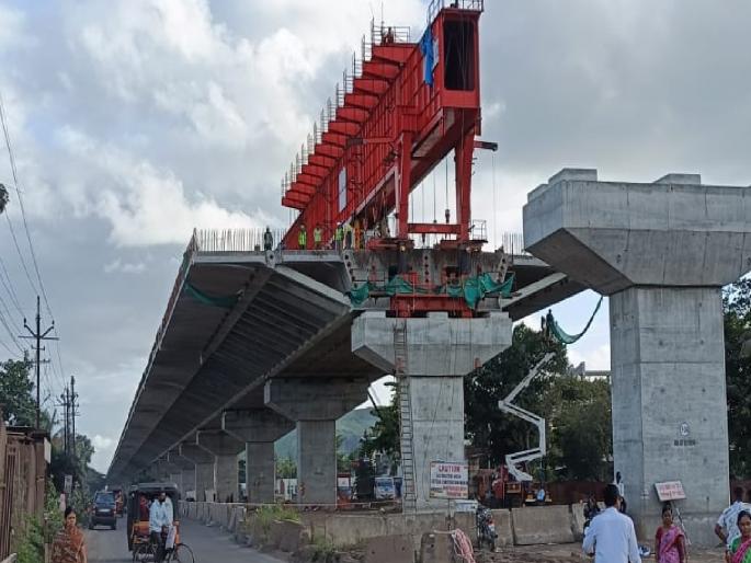 Work on unique flyover at Malkapur delayed; Due to non payment of salaries, some operators and laborers along with sub-contractors are missing | मलकापुरातील युनिक उड्डाणपुलाच्या काम रेंगाळले; पगार नसल्याने सब कॉन्ट्रॅक्टरसह काही ऑपरेटर व लेबर गायब  Work on unique flyover at Malkapur delayed; Due to non payment of salaries, some operators and laborers along with sub-contractors are missing | मलकापुरातील युनिक उड्डाणपुलाच्या काम रेंगाळले; पगार नसल्याने सब कॉन्ट्रॅक्टरसह काही ऑपरेटर व लेबर गायब