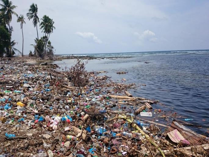 Ivalasa country, but different tension before the world; Garbage problem in Maldives is serious | इवलासा देश, मात्र जगापुढे वेगळेच टेन्शन; मालदीवमध्ये कचऱ्याचा प्रश्न गंभीर Ivalasa country, but different tension before the world; Garbage problem in Maldives is serious | इवलासा देश, मात्र जगापुढे वेगळेच टेन्शन; मालदीवमध्ये कचऱ्याचा प्रश्न गंभीर