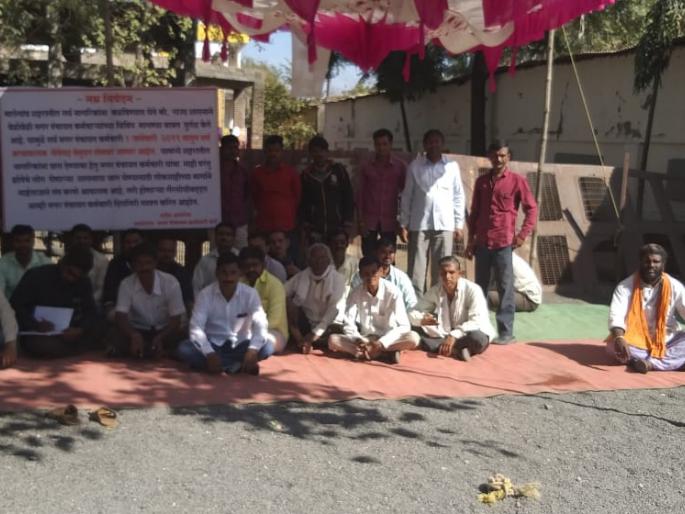 Malegaon Nagar Panchayat employee on strike | मालेगाव नगरपंचायत कर्मचारी बेमुदत संपावर