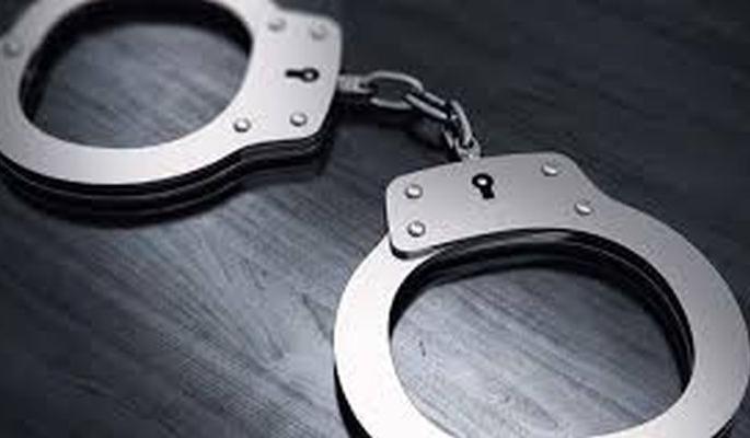 Bullion trader from Malkapur in the custody of Pune Police | मलकापुरातील सराफा व्यावसायिक पुणे पोलिसांच्या ताब्यात Bullion trader from Malkapur in the custody of Pune Police | मलकापुरातील सराफा व्यावसायिक पुणे पोलिसांच्या ताब्यात