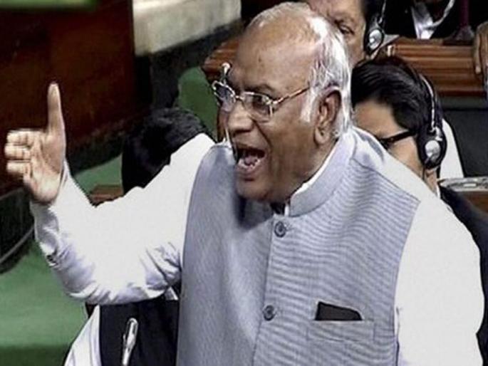 No Confidence Motion: the job of the Modi government to eradicate and rule for state | No Confidence Motion : फोडा आणि राज्य करा हेच मोदी सरकारचे काम - मल्लिकार्जुन खर्गे No Confidence Motion: the job of the Modi government to eradicate and rule for state | No Confidence Motion : फोडा आणि राज्य करा हेच मोदी सरकारचे काम - मल्लिकार्जुन खर्गे
