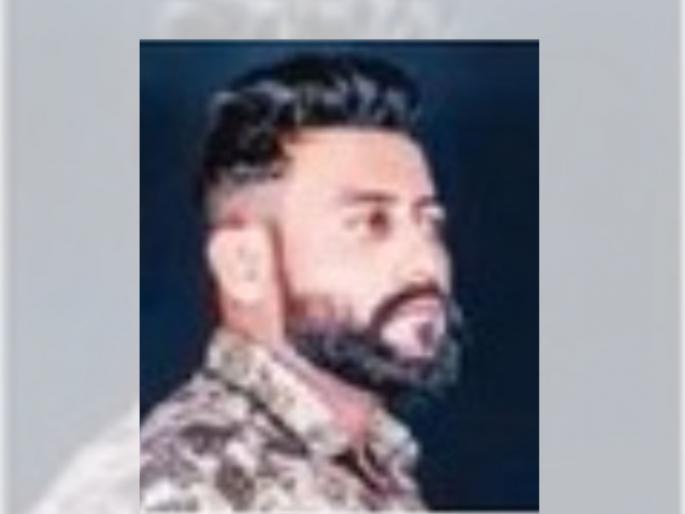The young man was first stripped naked and then beaten to death in malshiras taluka | संतापजनक! तरुणाला आधी विवस्त्र करून मारहाण; नंतर चटके देऊन केला खून The young man was first stripped naked and then beaten to death in malshiras taluka | संतापजनक! तरुणाला आधी विवस्त्र करून मारहाण; नंतर चटके देऊन केला खून