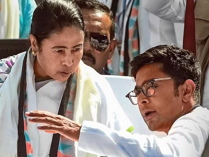 After Shiv Sena and NCP, is another big party on the verge of a split? Cold war between Mamata Banerjee and Abhishek banerjee tmc kolkata | शिवसेना, राष्ट्रवादीनंतर आणखी एक मोठा पक्ष फुटीच्या मार्गावर? ममता बॅनर्जी अन् पुतण्यात कोल्ड वॉर... After Shiv Sena and NCP, is another big party on the verge of a split? Cold war between Mamata Banerjee and Abhishek banerjee tmc kolkata | शिवसेना, राष्ट्रवादीनंतर आणखी एक मोठा पक्ष फुटीच्या मार्गावर? ममता बॅनर्जी अन् पुतण्यात कोल्ड वॉर...