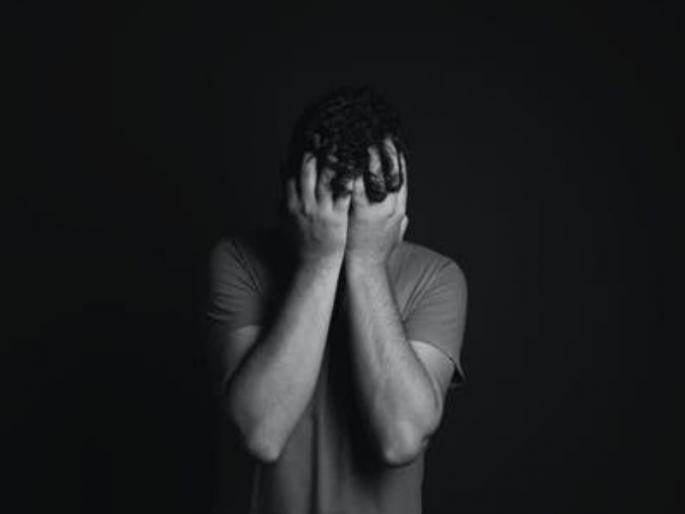 Tired of his parents troubles the child drank poison | आई - वडिलांच्या त्रासाला कंटाळून मुलाने प्यायले विष