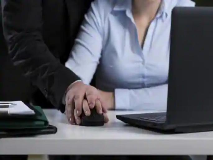 Obscene jokes with a working woman Assistant manager arrested in Pimpri Chinchwad | Pimpri - Chinchwad: संतापजनक! कामगार महिलेशी अश्लील चाळे; असिस्टंट मॅनेजरला अटक Obscene jokes with a working woman Assistant manager arrested in Pimpri Chinchwad | Pimpri - Chinchwad: संतापजनक! कामगार महिलेशी अश्लील चाळे; असिस्टंट मॅनेजरला अटक