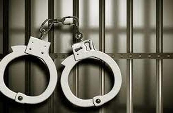 Man arested for seeking ransom from Civil Surgeon | जिल्हा शल्य चिकित्सकांकडे खंडणी मागणारा गजाआड Man arested for seeking ransom from Civil Surgeon | जिल्हा शल्य चिकित्सकांकडे खंडणी मागणारा गजाआड