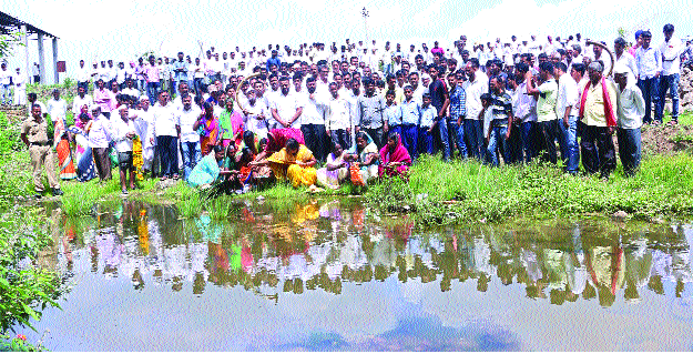 Unfortunately, the fate of Baramati's service is unfortunate | बारामतीची चाकरी करणाºयांचा सत्कार हे दुर्दैव Unfortunately, the fate of Baramati's service is unfortunate | बारामतीची चाकरी करणाºयांचा सत्कार हे दुर्दैव