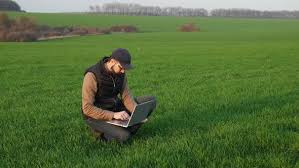 During the lockdown, story of the villages & urban youth in rural life. | ...आलाच ना रानात? लॉकडाऊनच्या काळात, गावच्या उन्हातली गोष्ट During the lockdown, story of the villages & urban youth in rural life. | ...आलाच ना रानात? लॉकडाऊनच्या काळात, गावच्या उन्हातली गोष्ट