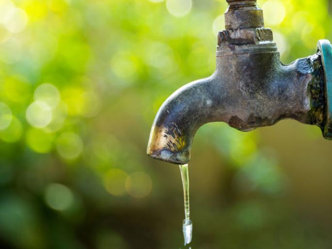 Water scarcity in Ulhasnagar mayor's ward, MNS fast | महापौरांच्या प्रभागात पाणी टंचाई, मनसेचं उपोषण Water scarcity in Ulhasnagar mayor's ward, MNS fast | महापौरांच्या प्रभागात पाणी टंचाई, मनसेचं उपोषण