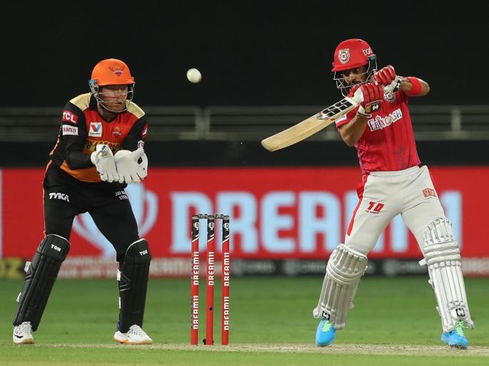 KXIP vs SRH Latest News : Mandeep singh is playing today after Lost his father last night, man hats off to his dedication | KXIP vs SRH Latest News : शुक्रवारी वडिलांचे झाले निधन अन् शनिवारी तो फलंदाजीला उतरला मैदानावर!
