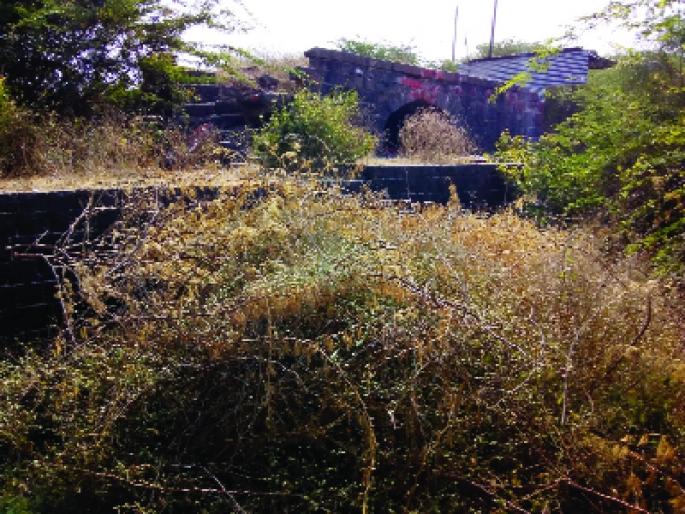 Eclipse of problems of the Nationalist Congress Party | राष्ट्रकुटकालीन कामदेव मंदिरास समस्यांचे ग्रहण