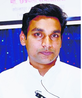 Trash for Lok Sabha | धैर्यशील माने यांनी फुंकले लोकसभेसाठी रणशिंग Trash for Lok Sabha | धैर्यशील माने यांनी फुंकले लोकसभेसाठी रणशिंग