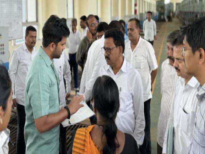 Govt money from Maisal Yojana, water supply; The Chief Engineers were kept on edge by vidnyan mane | Sangli: म्हैसाळयोजनेतून शासनाचे पैसे, पाणी वायाच; मुख्य अभियंत्यांना विज्ञान मानेंनी धरले धारेवर Govt money from Maisal Yojana, water supply; The Chief Engineers were kept on edge by vidnyan mane | Sangli: म्हैसाळयोजनेतून शासनाचे पैसे, पाणी वायाच; मुख्य अभियंत्यांना विज्ञान मानेंनी धरले धारेवर