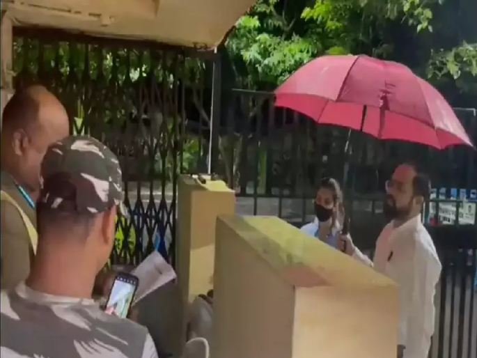 TMC | ED | relative of Mamata Banerjee Maneka Gambhir reached ED office at midnight, office was locked | ममतांच्या नातलगाला ईडीने मध्यरात्री कार्यालयात बोलावले; ती पोहोचली, तेव्हा म्हटले आमचे चुकले... TMC | ED | relative of Mamata Banerjee Maneka Gambhir reached ED office at midnight, office was locked | ममतांच्या नातलगाला ईडीने मध्यरात्री कार्यालयात बोलावले; ती पोहोचली, तेव्हा म्हटले आमचे चुकले...