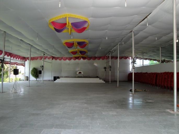Giving 22,000 square feet of space for the Maratha community's office in Chalisgaon | चाळीसगावात मराठा समाजाच्या मंगल कार्यालयासाठी दिली २२ हजार स्केअर फूट जागा भेट Giving 22,000 square feet of space for the Maratha community's office in Chalisgaon | चाळीसगावात मराठा समाजाच्या मंगल कार्यालयासाठी दिली २२ हजार स्केअर फूट जागा भेट