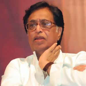 The society got rid of the saintly thoughts and left the evil spirit in society | संत विचारांपासून दूर गेल्यानेच समाजात दुष्ट प्रवृत्ती वाढली The society got rid of the saintly thoughts and left the evil spirit in society | संत विचारांपासून दूर गेल्यानेच समाजात दुष्ट प्रवृत्ती वाढली