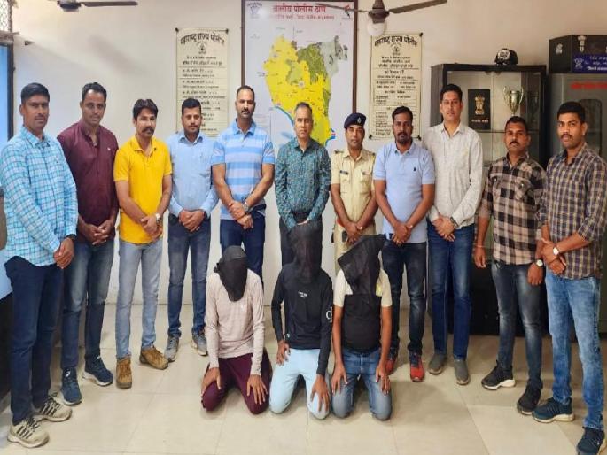 All three accused arrested from Surat in connection with the murder of youth | तरुणाच्या हत्येप्रकरणी तिन्ही आरोपींना सुरत येथून अटक All three accused arrested from Surat in connection with the murder of youth | तरुणाच्या हत्येप्रकरणी तिन्ही आरोपींना सुरत येथून अटक