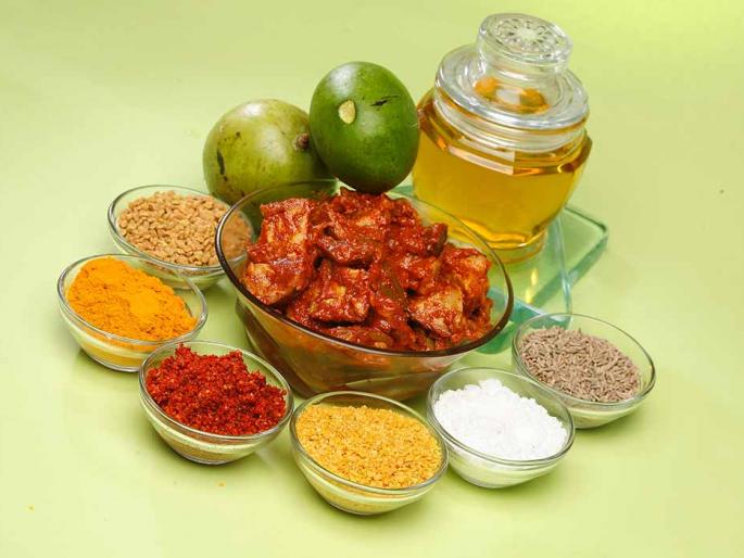 How to preserve pickle from fungus infection | मस्त लोणचं घातलं आणि लगेच बुरशी लागली ? घाबरू नका, हे घ्या उपाय...
