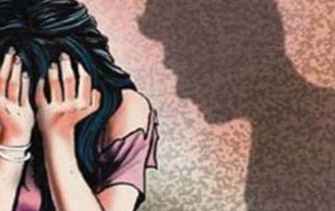 Rape of a married woman by showing the lure of marriage | लग्नाचे आमिष दाखवून विवाहितेवर बलात्कार Rape of a married woman by showing the lure of marriage | लग्नाचे आमिष दाखवून विवाहितेवर बलात्कार