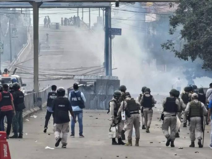 2,000 Army personnel to search for a missing person in Manipur; Not only drones, helicopters but also dog teams are taking help | मणिपूरमध्ये एका बेपत्ता व्यक्तीच्या शोधासाठी लष्कराचे २ हजार जवान; ड्रोन, हेलिकॉप्टरच नव्हे तर श्वानपथकाचीही घेतली जातेय मदत