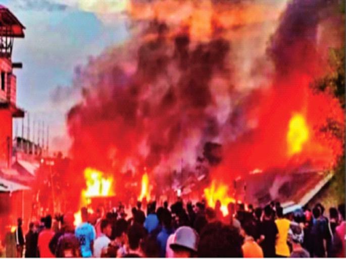 Jawans attacked in Manipur, two jawans shot dead; A bomb was also thrown at the police post | मणिपूरमध्ये जवानांवर हल्ला, दोन जवानांना गोळ्या घालून मारले; पोलिस चौकीवर बॉम्बही फेकला Jawans attacked in Manipur, two jawans shot dead; A bomb was also thrown at the police post | मणिपूरमध्ये जवानांवर हल्ला, दोन जवानांना गोळ्या घालून मारले; पोलिस चौकीवर बॉम्बही फेकला