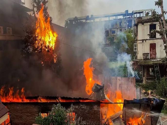 Manipur government declares entire state as disturbed area in wake of violence, read here details | Manipur Violence : मणिपूर 'अशांत'च! वातावरण पुन्हा चिघळलं, राज्य सरकारची मोठी घोषणा Manipur government declares entire state as disturbed area in wake of violence, read here details | Manipur Violence : मणिपूर 'अशांत'च! वातावरण पुन्हा चिघळलं, राज्य सरकारची मोठी घोषणा