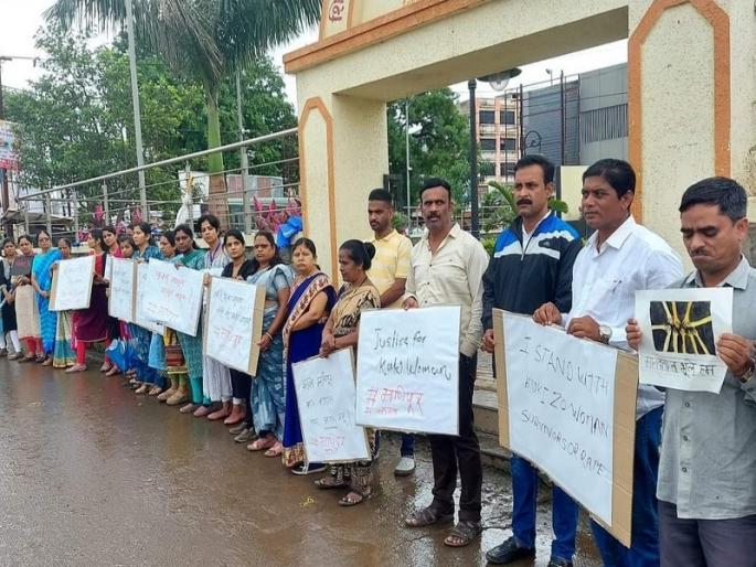 Manipur Violence: Manipur incident protests in villages; Silent march in front of Martyr Rajguru statue | Manipur Violence: खेडमध्ये मणिपूर घटनेचा निषेध; हुतात्मा राजगुरू पुतळ्यासमोर मूक मोर्चा Manipur Violence: Manipur incident protests in villages; Silent march in front of Martyr Rajguru statue | Manipur Violence: खेडमध्ये मणिपूर घटनेचा निषेध; हुतात्मा राजगुरू पुतळ्यासमोर मूक मोर्चा