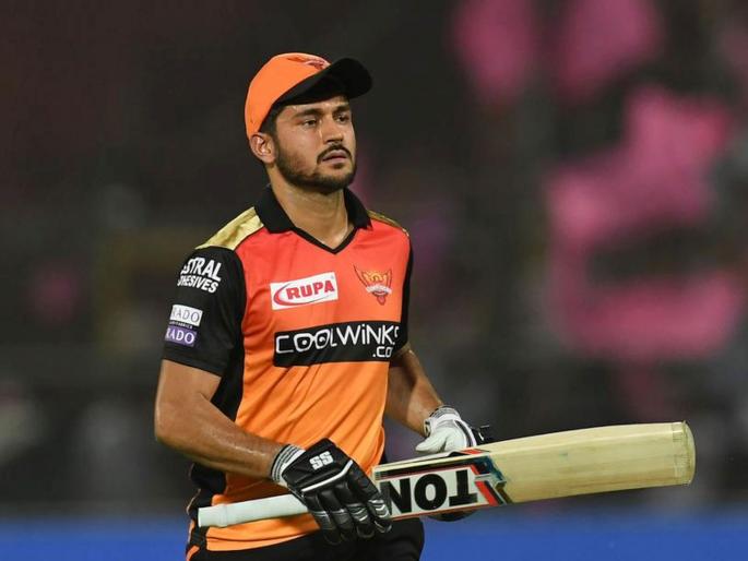 IPL 2021 Virender Sehwag reveals WHY Manish Pandey couldnt win the game for SRH | IPL 2021: ...तर हैदराबादनं बाजी मारली असती; 'या' दिग्गजानं मनीष पांडेला पराभवासाठी धरलं जबाबदार