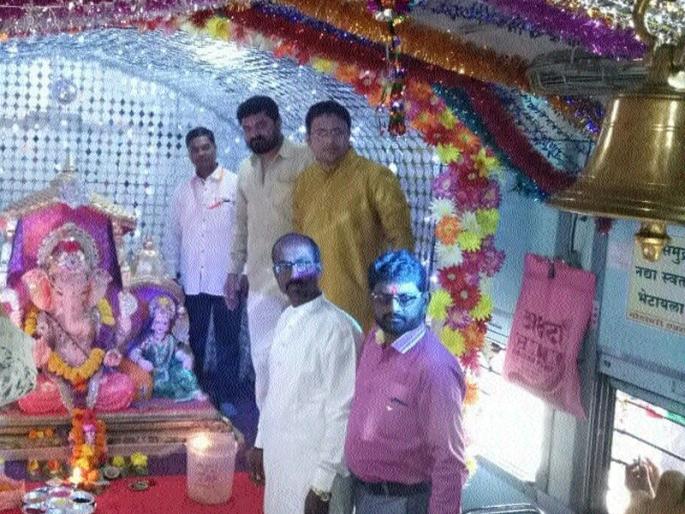 10 days up-down of 'Shree' by Godavari Express! | गोदावरी एक्सप्रेसने ‘श्रीं’ चे दहा दिवस अप-डाउन ! 10 days up-down of 'Shree' by Godavari Express! | गोदावरी एक्सप्रेसने ‘श्रीं’ चे दहा दिवस अप-डाउन !