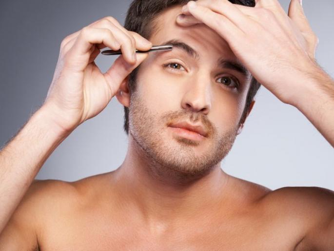 Beard, body, car - young man are also in trap of fair skin tone & nice looks | दाढी, बॉडी, गाडी- ‘चिकणं’ दिसण्याच्या मागे लागलेल्या हॅण्डसम पोरांची फेअर नसलेली गोष्ट. Beard, body, car - young man are also in trap of fair skin tone & nice looks | दाढी, बॉडी, गाडी- ‘चिकणं’ दिसण्याच्या मागे लागलेल्या हॅण्डसम पोरांची फेअर नसलेली गोष्ट.