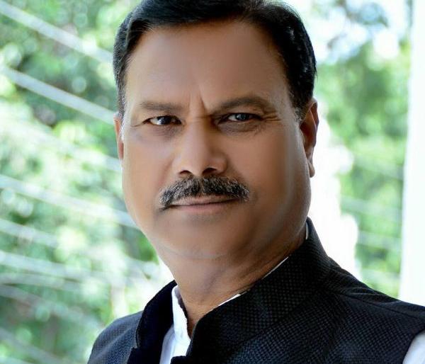 Teacher's Day Special: Education is the inspiration; There is no way out without education ... | शिक्षक दिन विशेष: भावाचे शब्दच ठरले माझ्यासाठी प्रेरणादायी Teacher's Day Special: Education is the inspiration; There is no way out without education ... | शिक्षक दिन विशेष: भावाचे शब्दच ठरले माझ्यासाठी प्रेरणादायी