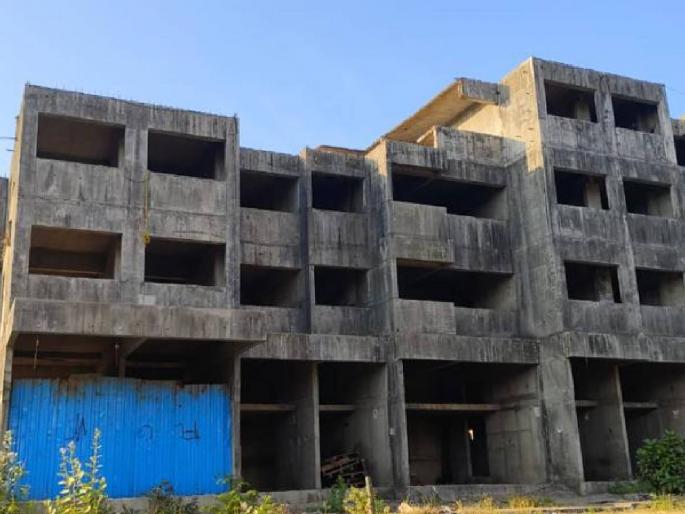 729 families in Goregaon boycott the Lok Sabha elections; | गोरेगाव मधील ७२९ कुटुंबाचा लोकसभा निवडणुकीवर बहिष्कार; न्याय मिळण्यासाठी उपमुख्यमंत्र्यांना पाठवली 100 पत्र